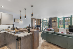 Photo 8- click for photo gallery